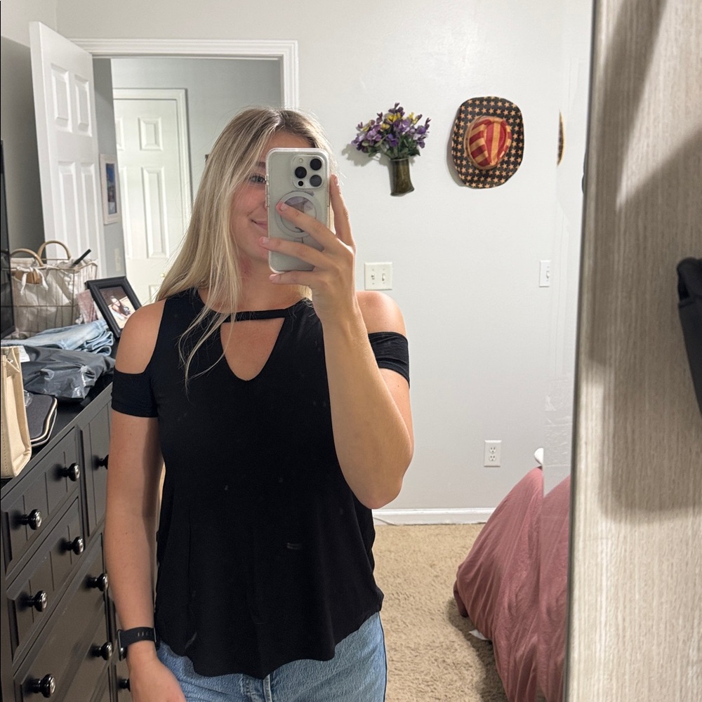 American Eagle top!